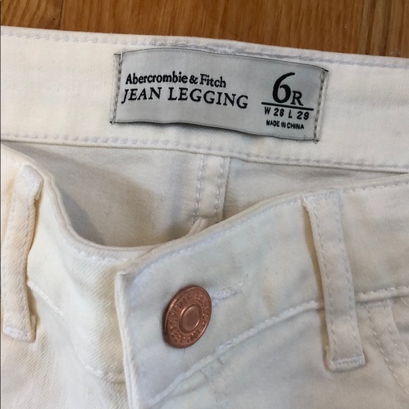 Abercrombie and Fitch white high wasted jeggings - Picture 2 of 4